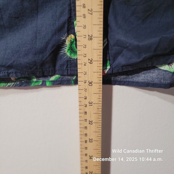 Vans L Navy Hawaiian Floral Cotton Button-Up Short Sleeve Classic Fit Shirt - Picture 5 of 7